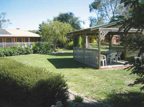 Aristocrat Waurnvale - Getaway Accommodation 4
