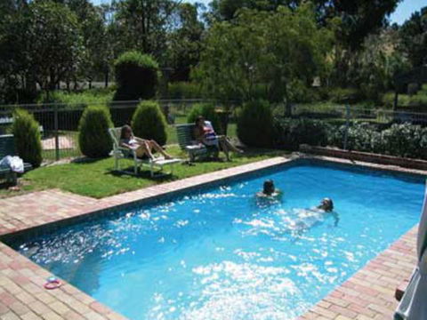 Aristocrat Waurnvale - Getaway Accommodation 1
