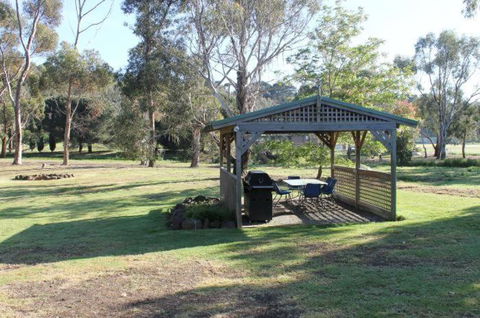 Aristocrat Waurnvale - Getaway Accommodation 3