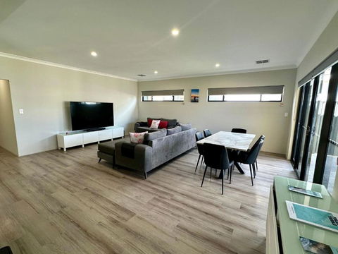 Arlia - Busselton - Getaway Accommodation 1