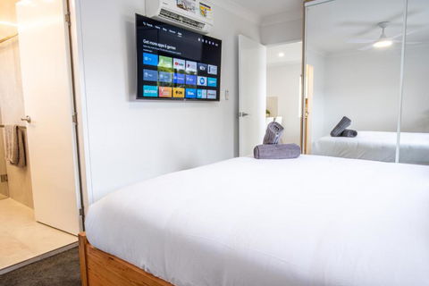 Ascot Boutique Apartments - Getaway Accommodation 3