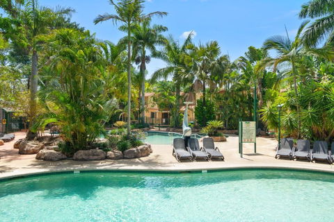 Ashmore Palms Holiday Village - Getaway Accommodation 1