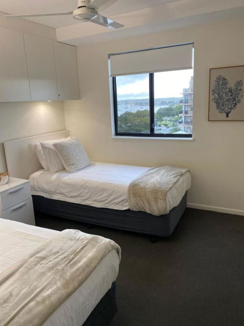 At The Beach Mooloolaba, Private Rooftop With Spa, 50m To Beach, Surfclub And Esplanade - Getaway Accommodation 3