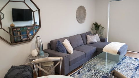 At Home Apartments - Getaway Accommodation 3