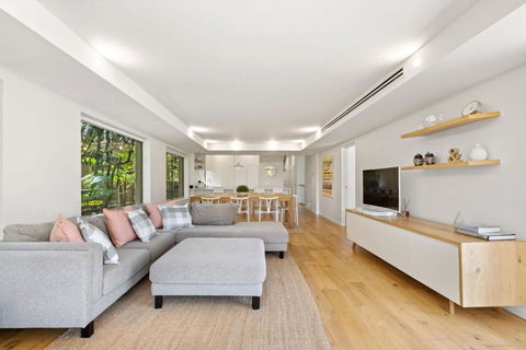 Audrey - Little Cove - Getaway Accommodation 0