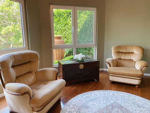 Aussie Escape Poolside Comfort And Relaxation - Getaway Accommodation 2