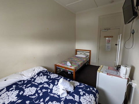 Australian Hotel - Getaway Accommodation 3