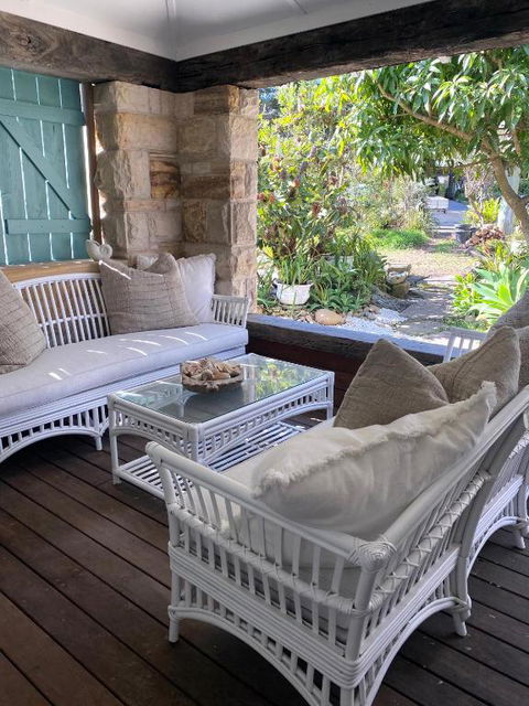 Avalon Beach Cottage- The Islander - Getaway Accommodation 0