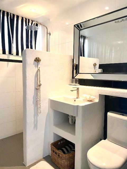 Avalon Beach Cottage- The Islander - Getaway Accommodation 3