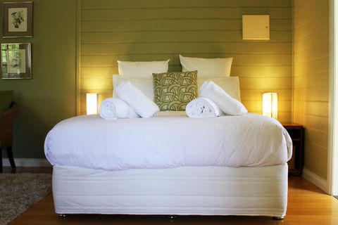 Avalon Private Spa Villa With Beautiful Tree Views - Getaway Accommodation 4