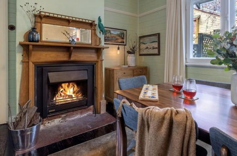 Avondale Mountain Cottage - Getaway Accommodation 3