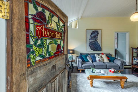 Avondale Mountain Cottage - Getaway Accommodation 0