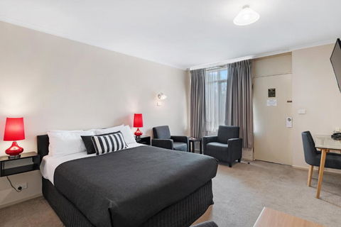 Avondel Motor Inn - Getaway Accommodation 2