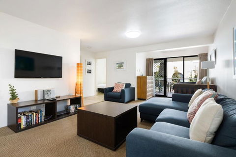 Apartment 2 - Getaway Accommodation 0