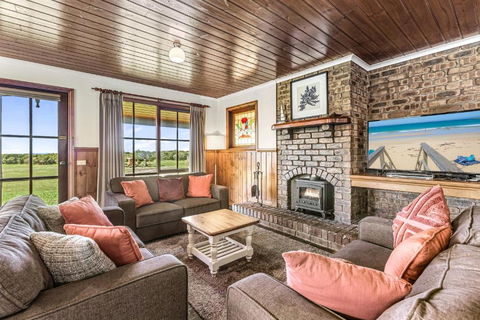Apollo Bay Cottages- Hopetoun - Getaway Accommodation 0