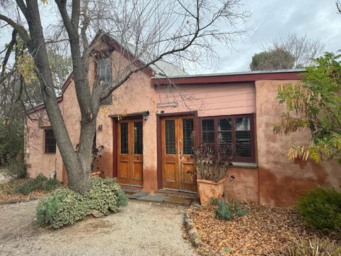 Auburn Garden Suites - Getaway Accommodation 0