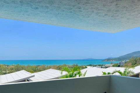 Azure Sea, Oceanviews, Wifi, 2 Pools + Gym - Getaway Accommodation 1