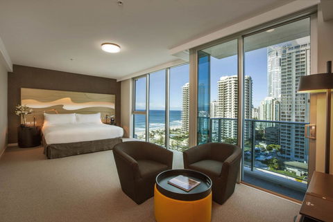 Hilton Surfers Paradise Hotel & Residences - Getaway Accommodation 6