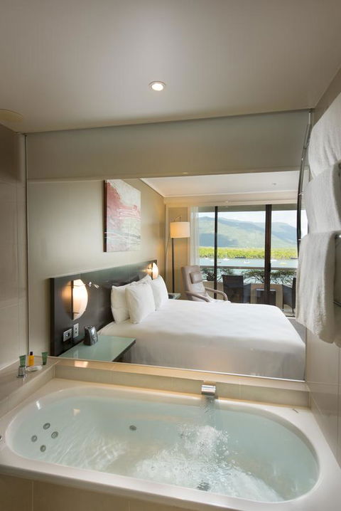 Hilton Cairns - Getaway Accommodation 2