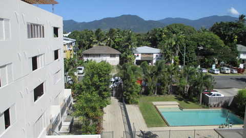 Edge Apartments Cairns - Getaway Accommodation 16