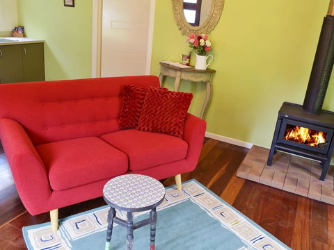 Apple Tree Cottage Montville - Getaway Accommodation 17