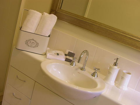 Apple Tree Cottage Montville - Getaway Accommodation 19