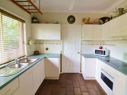 Apple Tree Cottage Montville - Getaway Accommodation 6