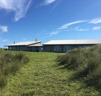 Turnstone Beach House - Getaway Accommodation