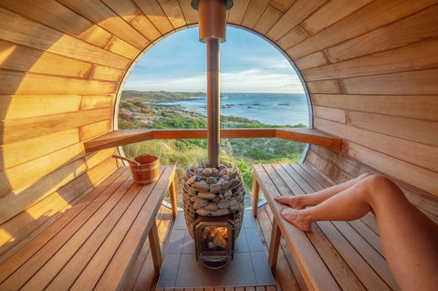 Porky Beach Retreat - King Island Escapes - Getaway Accommodation 12