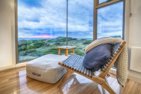 Porky Beach Retreat - King Island Escapes - Getaway Accommodation 4