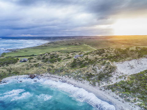 Porky Beach Retreat - King Island Escapes - Getaway Accommodation 15