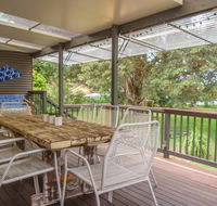 'RIVERSIDE RETREAT' 544 Ocean Drive North Haven - Getaway Accommodation