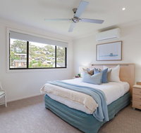 'Sandy Point Haven' 21a Sandy Point Rd - Stylish Haven with WIFI Air conditioning  Water views - Getaway Accommodation