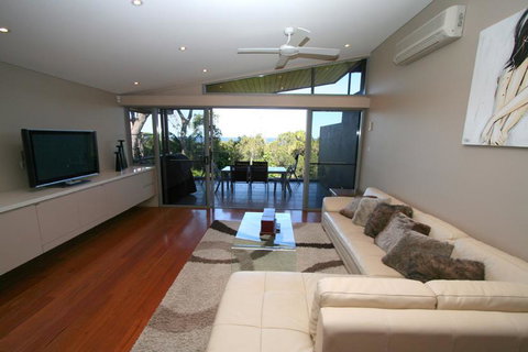 1/22 Mahogany Drive - Beach House 1 @ Vue - Getaway Accommodation 3