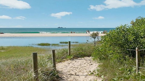 1/56 Lawson Street@Clarkes Beach - Getaway Accommodation 2