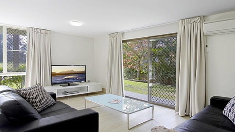 1/56 Lawson Street@Clarkes Beach - Getaway Accommodation 1