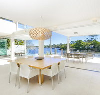 12 Noosa Parade - Getaway Accommodation