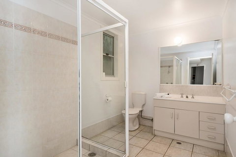 13 Brownell Drive Wategos Beach - Beach House - Getaway Accommodation 2