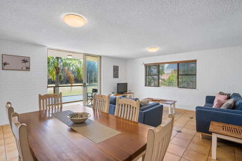 2/56 Lawson Street@Clarkes Beach - Getaway Accommodation 2