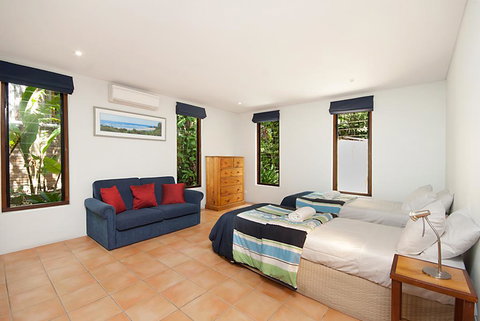 2/9 Marine Parade, Wategos Beach - Beachbound - Getaway Accommodation 3