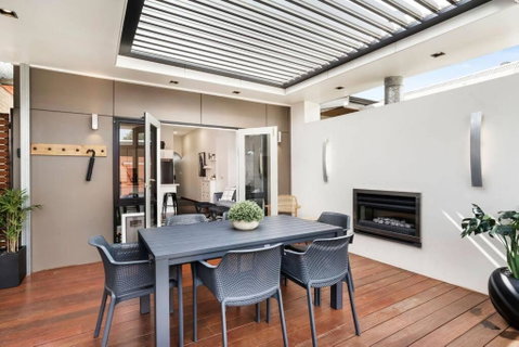 Cute As A Button - Picket Fence 3 Bed Stylish Home - Getaway Accommodation 0