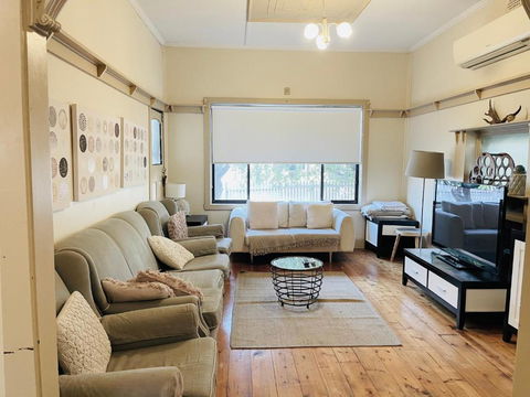 D103 Lemon Tree House - Getaway Accommodation 4