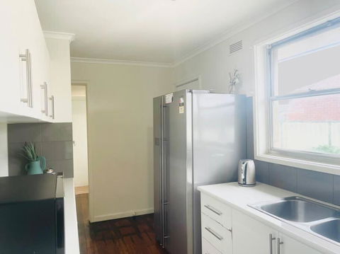 D118 Cawood Family Stay - Getaway Accommodation 2