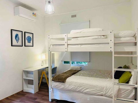 D123 Super Sun Shine Stay - Getaway Accommodation 1