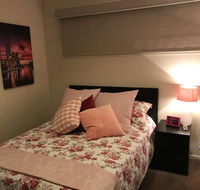 5 Star Room with own Bathroom - Singles Couples Families or Executives - Getaway Accommodation