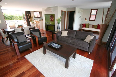 6/21-25 Fletcher Street - A Seventh Heaven - Getaway Accommodation 1