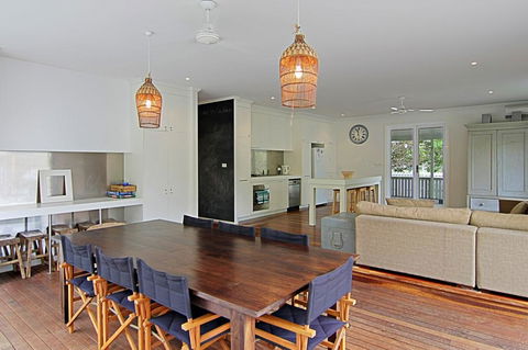 77 Butler Street, Byron Bay - Lantana Beach House - Getaway Accommodation 0