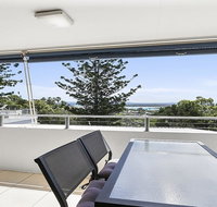 A Stylish Apartment with Noosa Views - Unit 6 Yaringa 29 Noosa Drive - Getaway Accommodation