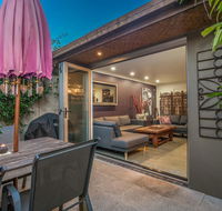 A SWEET ESCAPE - Brandon St Beach  Spa - Getaway Accommodation