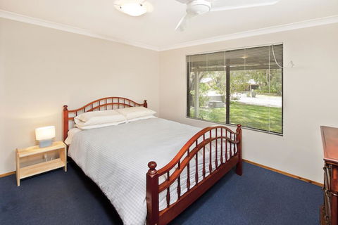 Abbey Beach Shack - Getaway Accommodation 2